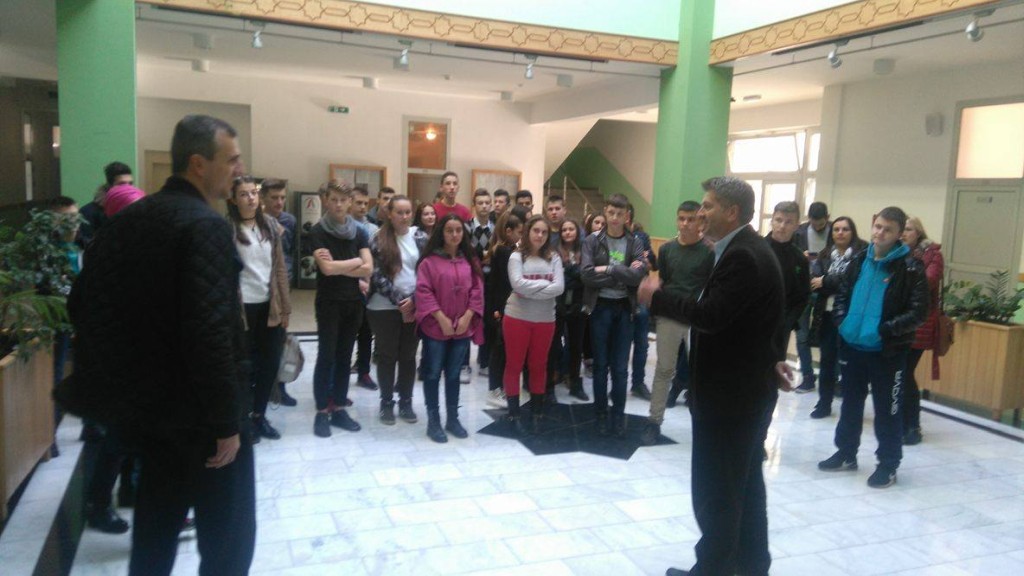 Srednjoškolci sa područja MIZ Kiseljak u posjeti mostarskoj medresi