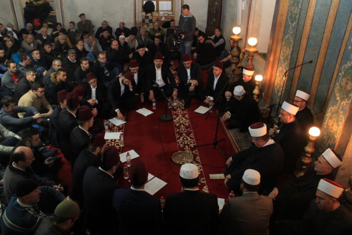 Sarajevo: Proučen mevlud u Carevoj – Sultan Fatihovoj džamiji