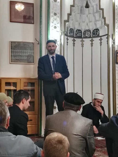 Pomoćnik muftije sarajevskog održao predavanje na redovnoj tribini Medžlisa Islamske zajednice Gračanica u Porječanima