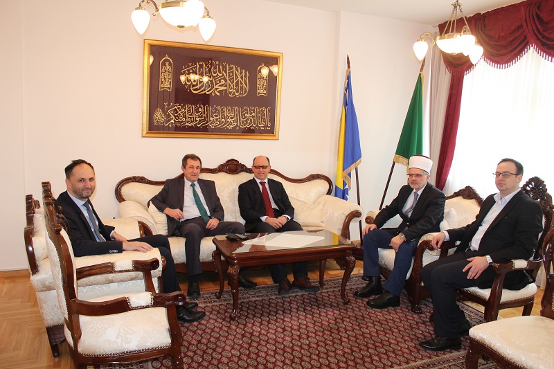 Muftiju sarajevskog posjetili dugogodišnji glavni imami dr. Ferid ef. Dautović i Ibrahim ef. Hadžić