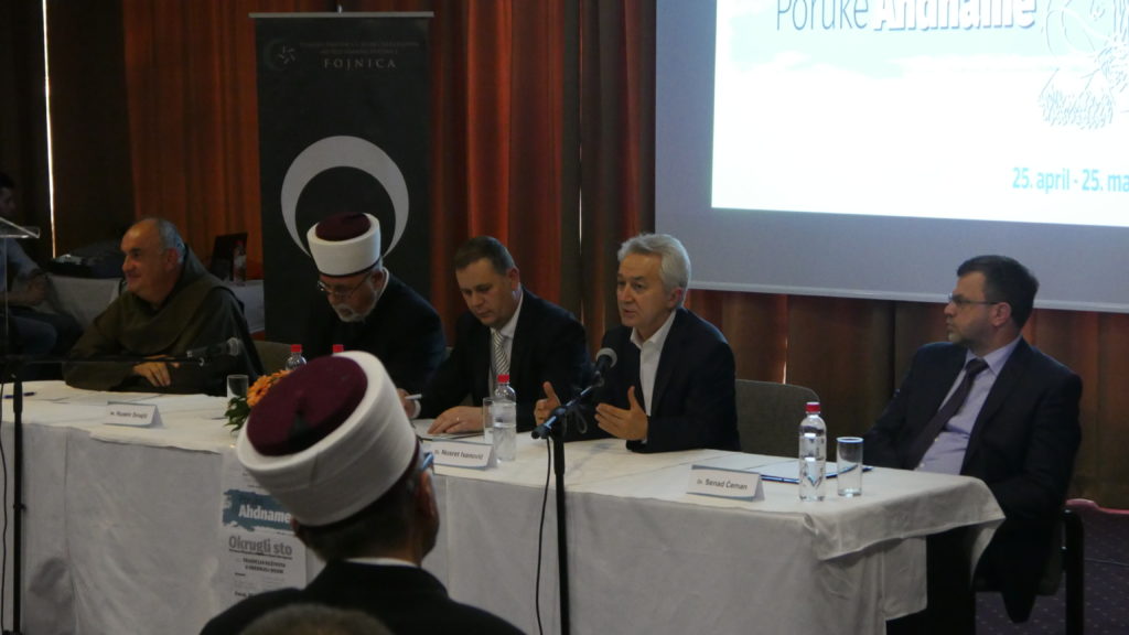 Poruke Ahdname: Održan Okrugli sto u Fojnici na temu „Tradicija suživota u Srednjoj Bosni“