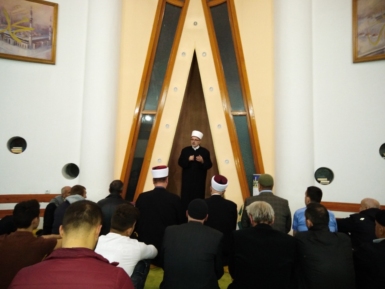 Muftija sarajevski sa sejar vaizima posjetio Medžlis Islamske zajednice Kakanj