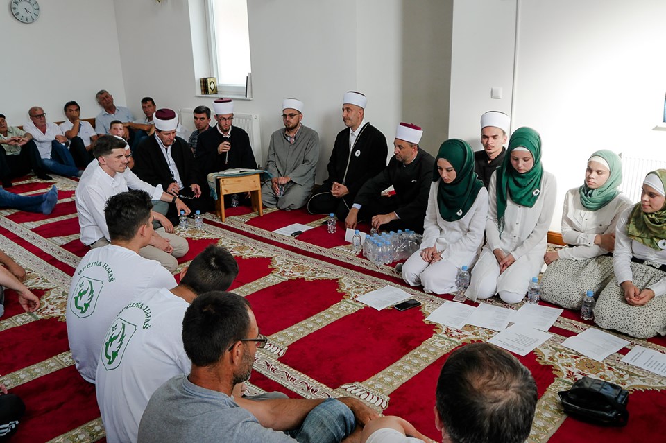 Podlugovi: Džemat i Mreža mladih Podlugovi obilježili godišnjicu Genocida u Srebrenici