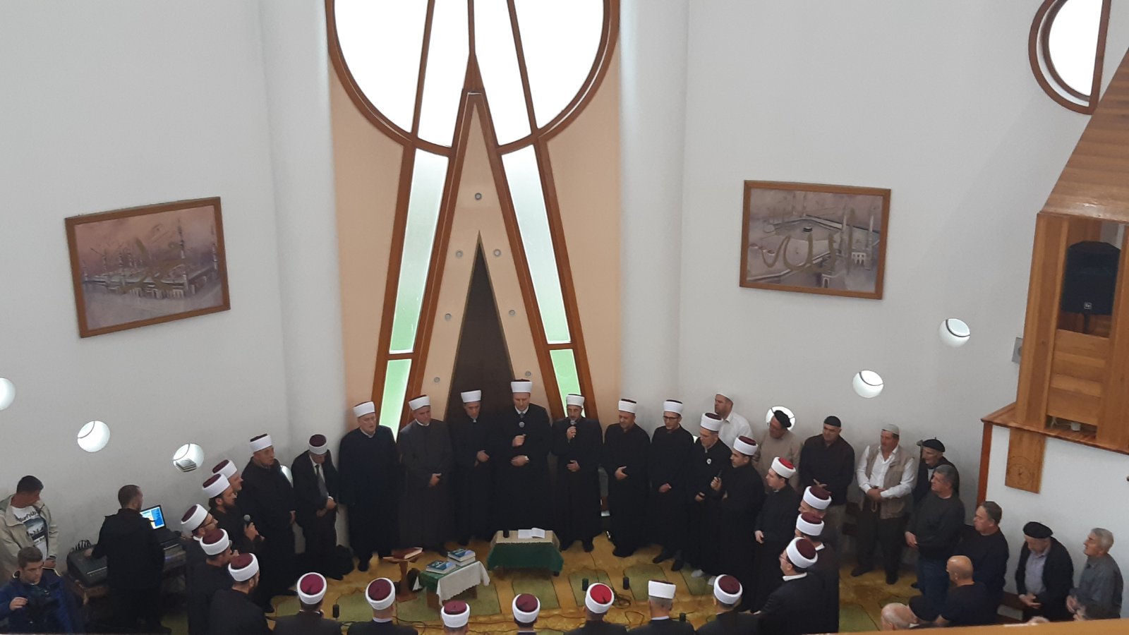 Kakanj:  U džematu Čaršijske džamije upriličen centralni mevludski program