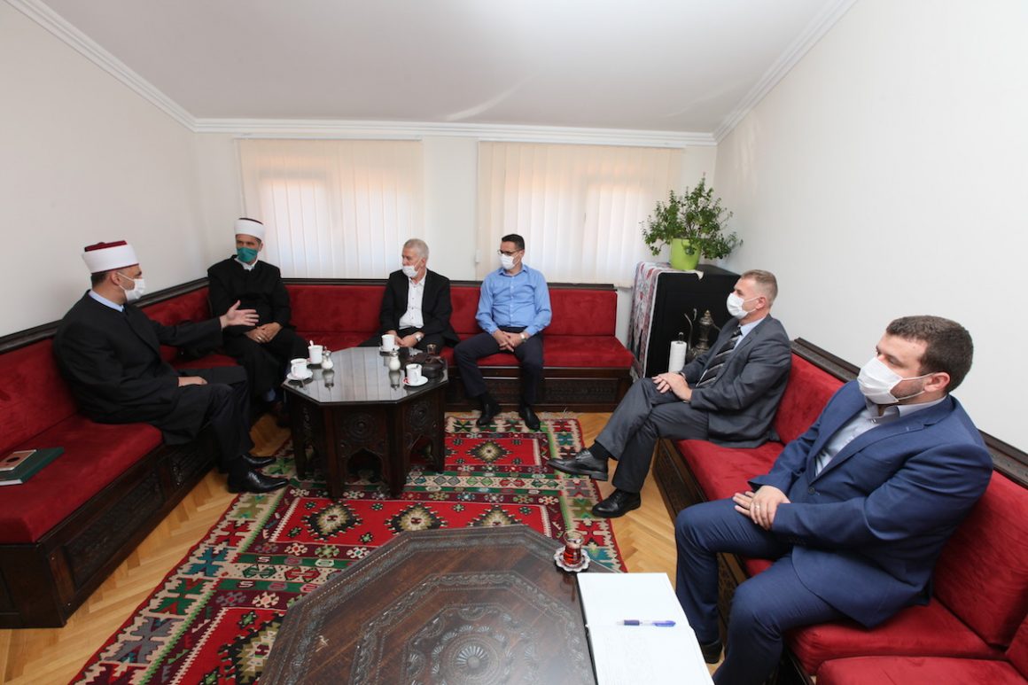 Medžlisi Islamske zajednice Sarajevo i Srebrenica dogovorili saradnju i zajedničko djelovanje u različitim vjerskim, prosvjetnim, kulturnim i humanitarnim aktivnostima
