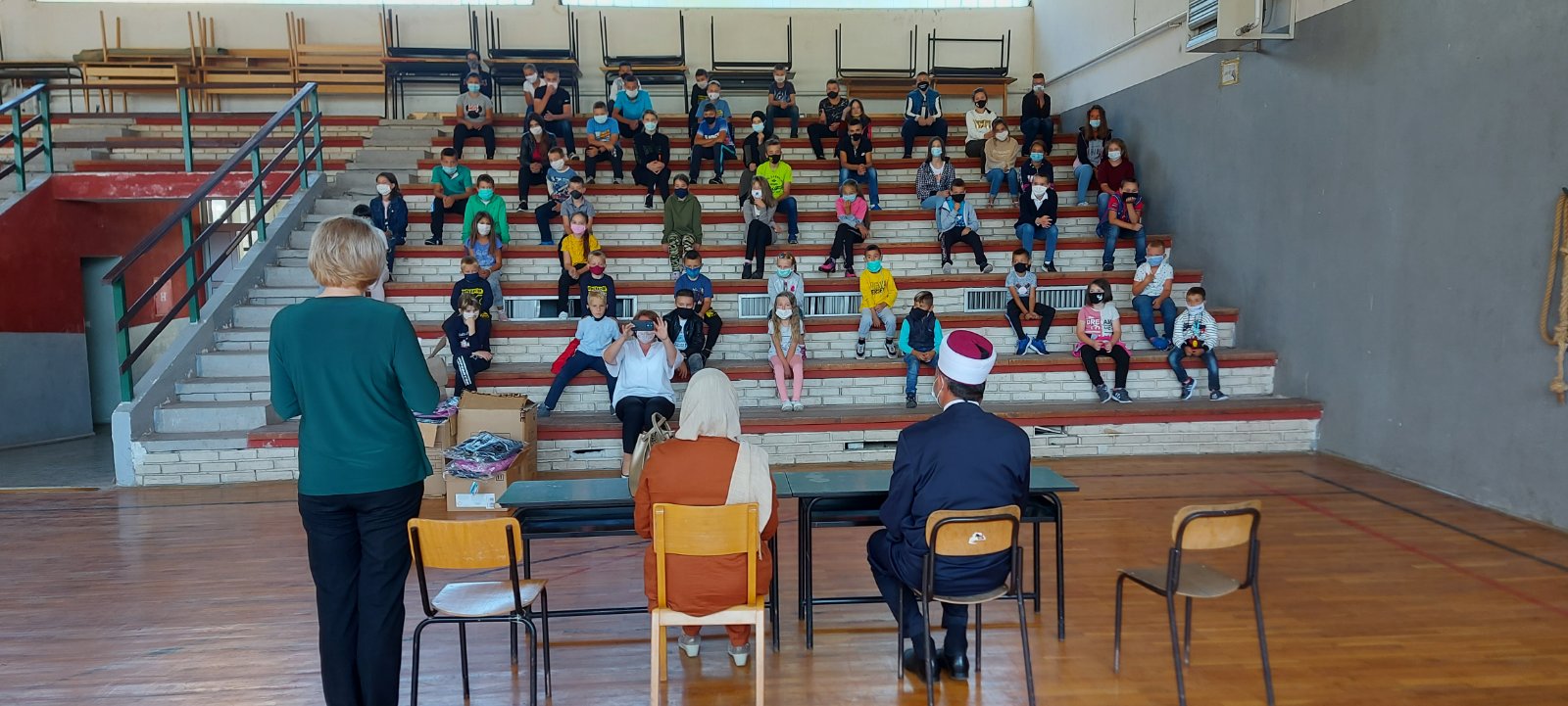 MIZ Sarajevo: Učenicima O.Š. Prača na početku školske godine podijeljen školski pribor