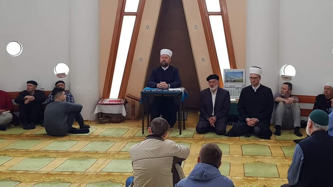 Održan prvi ramazanski ders u džematu Čaršijske džamije u Kaknju