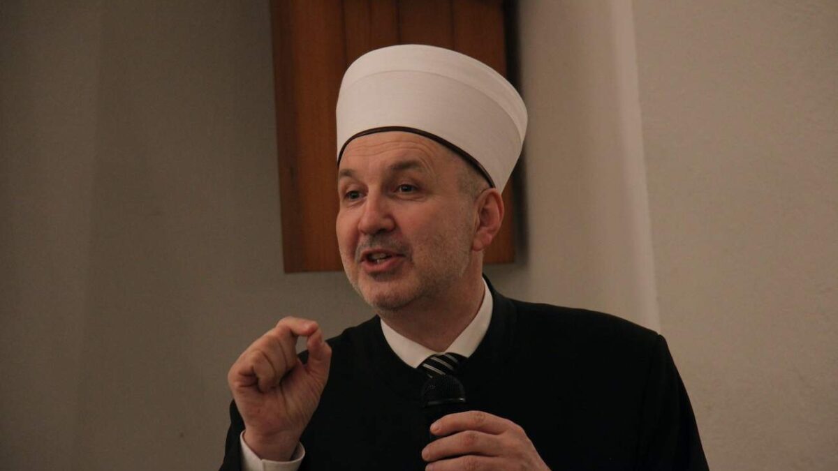 Muftija Grabus u Begovoj džamiji: Nastojimo slijediti vječne kur'anske poruke