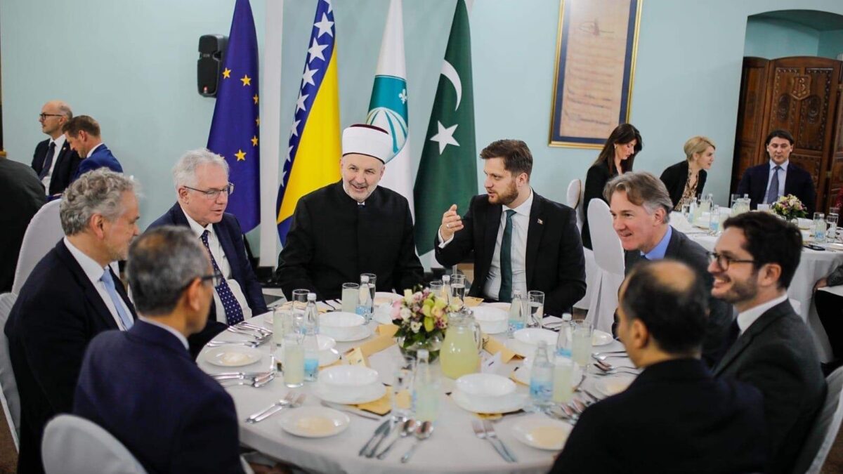 Muftijstvo sarajevsko i Općina Stari Grad organizirali iftar za diplomatski kor u našoj zemlji