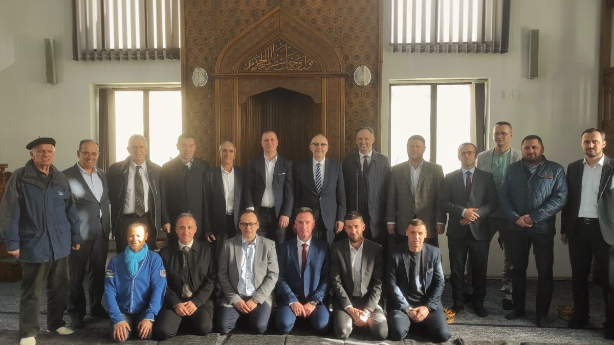 Susret muftije Grabusa s predsjednicima IO i glavnim imamima