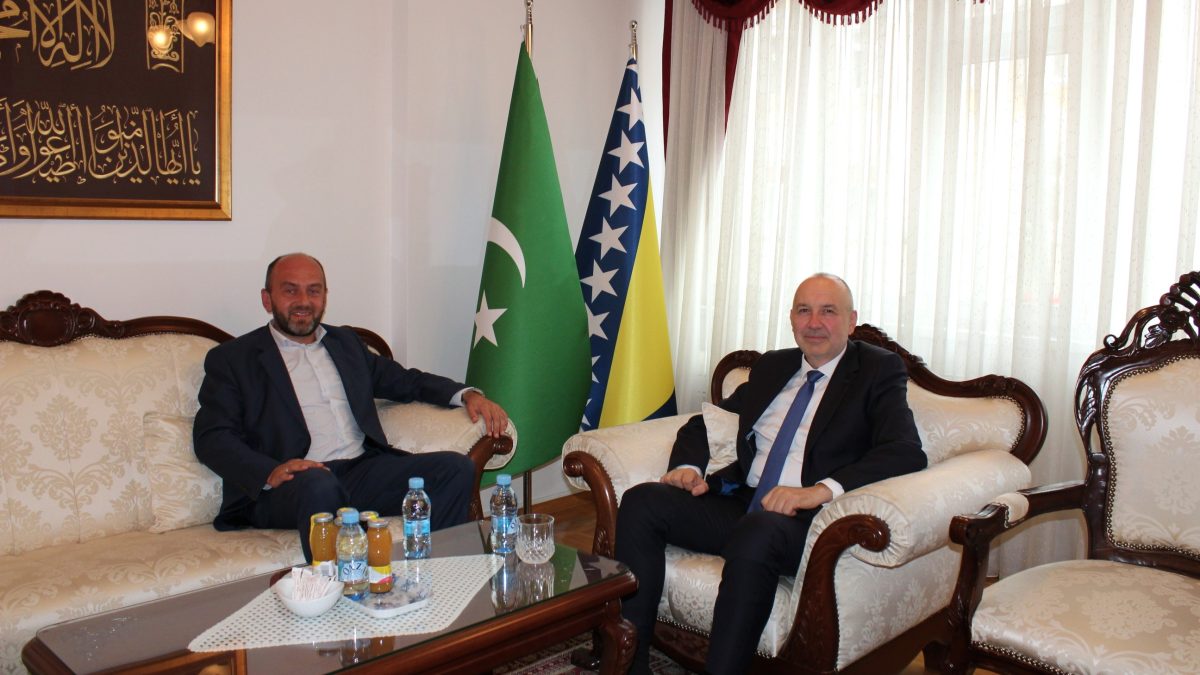 Muftija sarajevski primio imama džemata Hotonj mr. Salih-ef. Ćatu
