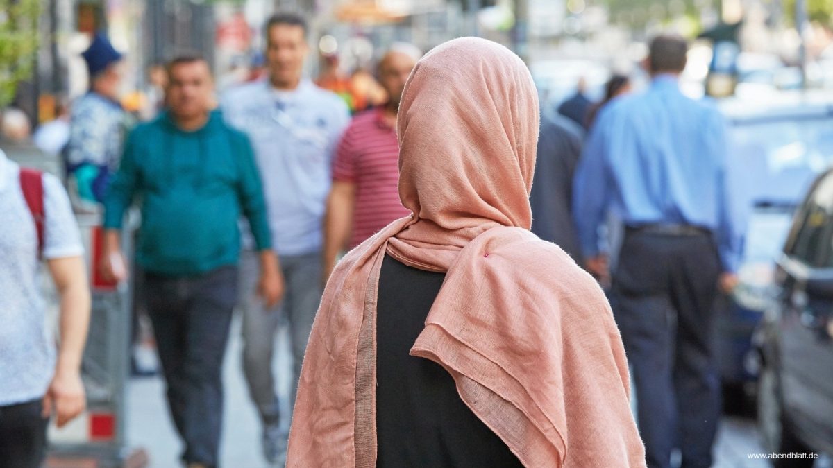 Žena kao civilizacijski subjekt: znanje, dostojanstvo i društvena odgovornost