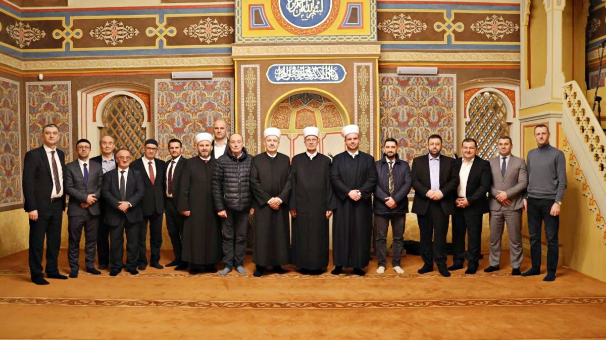 U Tuzli upriličen iftar za goste iz Muftijstva sarajevskog