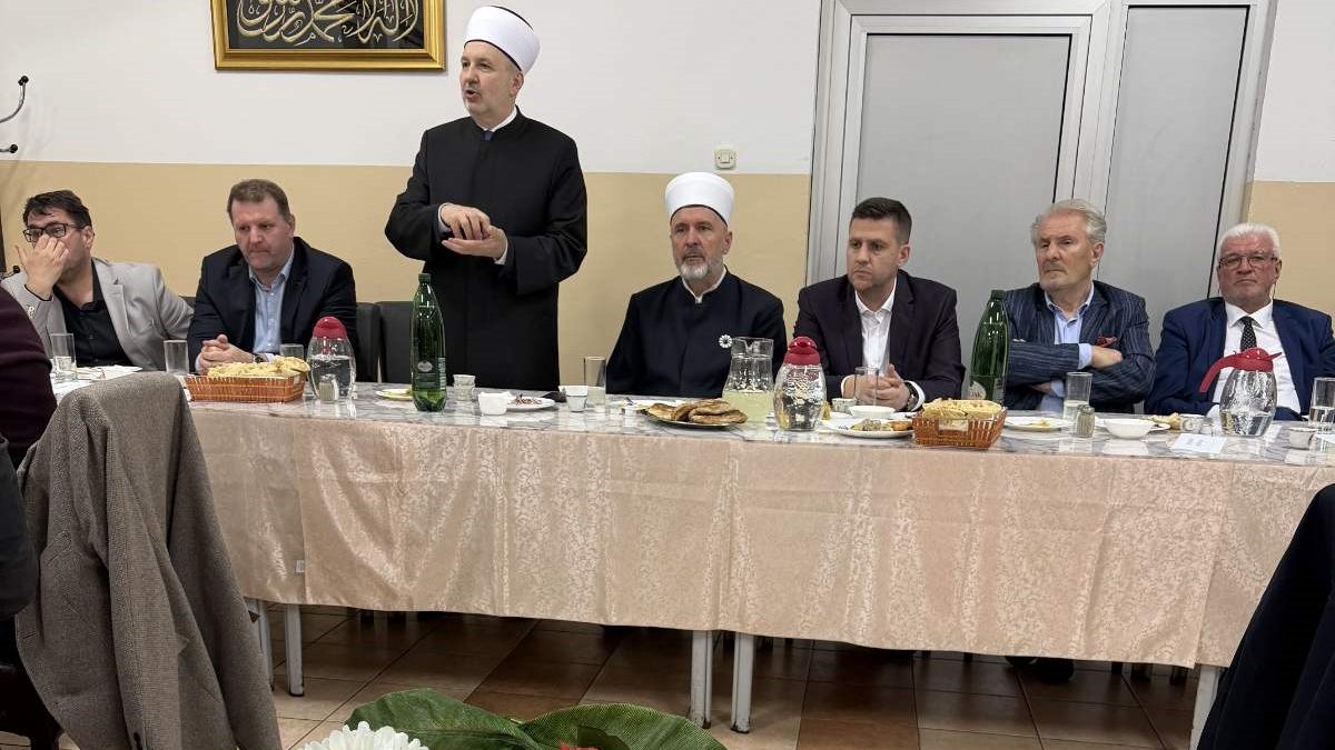 Travnik: Muftija Grabus gost iftara Muftijstva travničkog i Elči Ibrahim-pašine medrese
