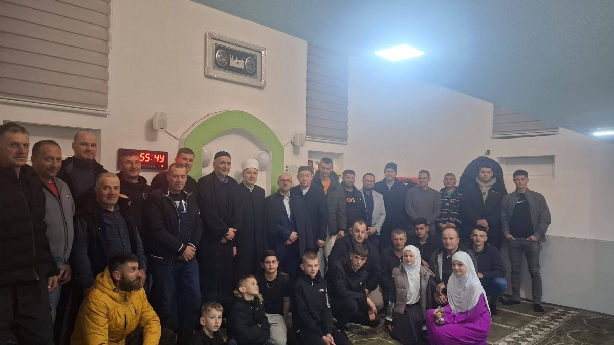Kiseljak: Muftija Grabus posjetio džematlije Crničkog Kamenika i održao predavanje