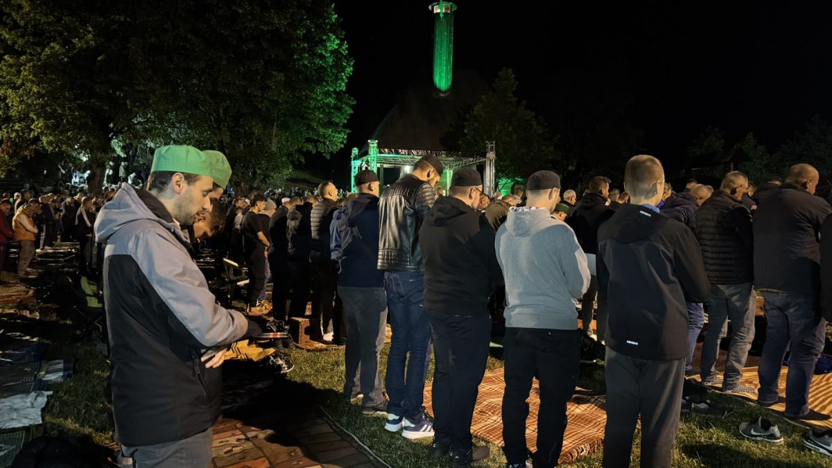 Učenjem hatma-dove pred dušu Hajdar-dede završena manifestacija “Dani bosanske duhovnosti – Karići 2026”