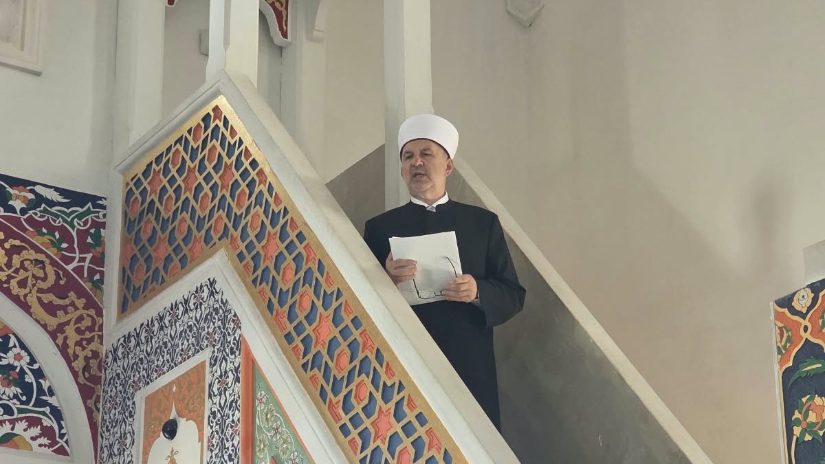 Muftija Grabus u Aladža džamiji: Smiraj u srcu jači je od straha i ljudske nepravde